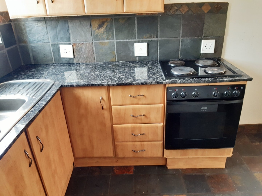 To Let 1 Bedroom Property for Rent in Dassie Rand North West